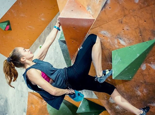  climbing_cupofukr-2017_bouldering_zaharova